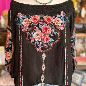 Savanna Jane womens blouse Black Floral Embroidered Off-Shoulder Blouse‎